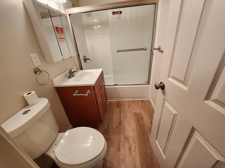 805 Sharmon Palms Ln #B — Photo 12