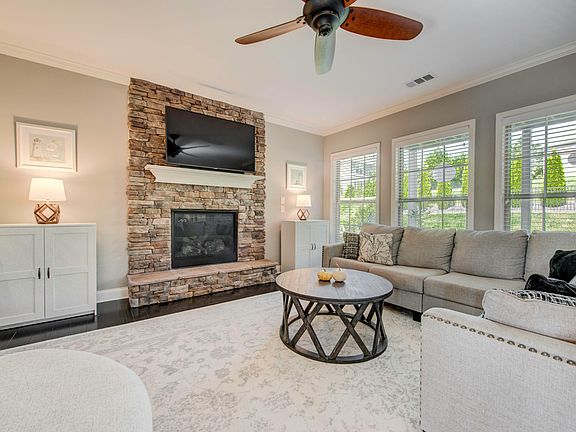 2nd image of 12227 Patagonia Ln