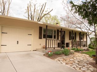 222 Westlea Dr, Westfield, IN