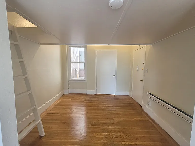 851 OFarrell Street — Photo 8