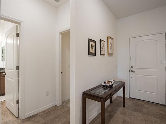 4th image of 1209 Calle Grand St