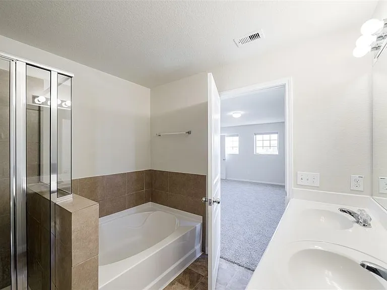 15810 Mountain Willow Way — Photo 11