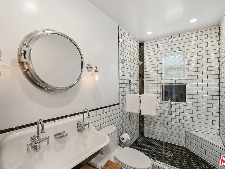 4040 Rosabell St — Photo 3