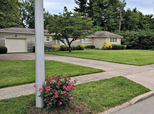 1580 Beacon Hill Rd, Lexington, KY 40504