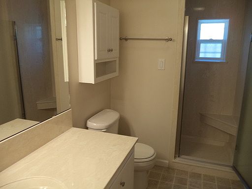 4th image of 309 Laguayra Dr NE