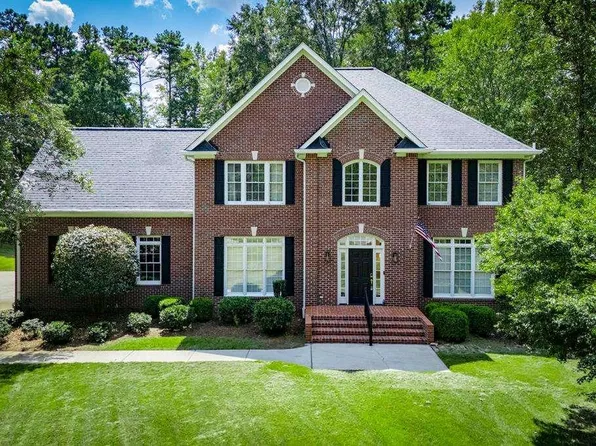213 Shady Valley Dr, Carrollton, GA 30116