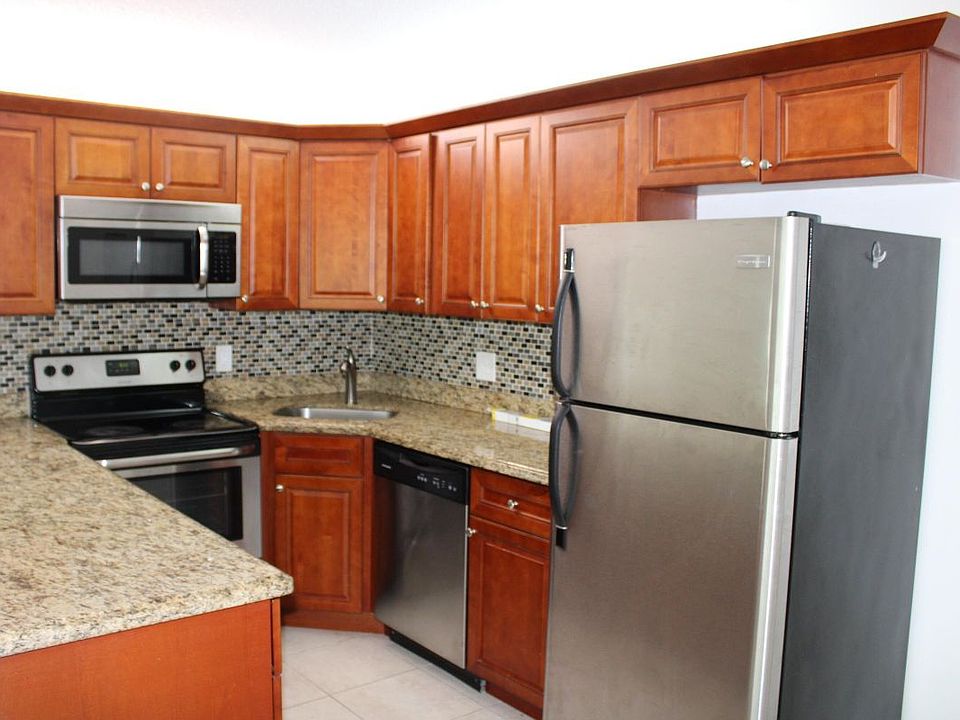 1st image of 1006 Green Pine Blvd APT H2