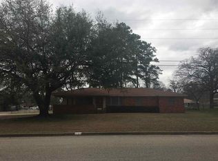 201 E Brentwood St, Longview, TX 75604