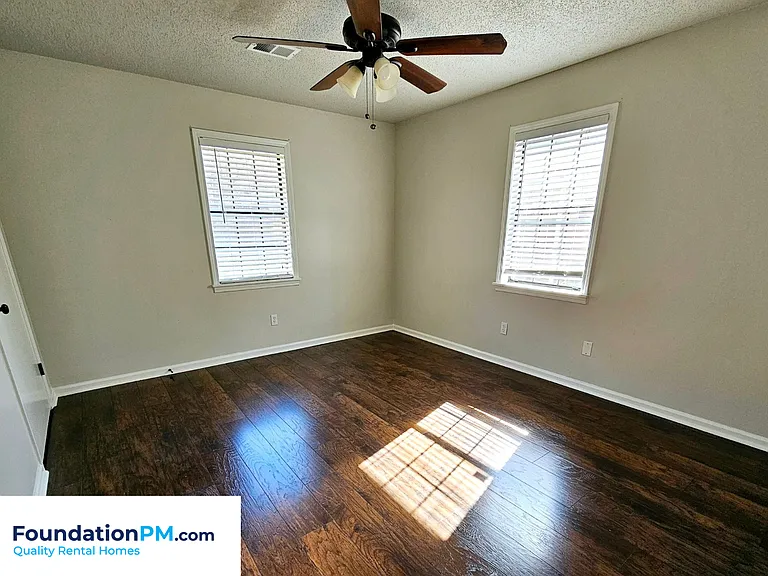 137 S Fenwick Rd — Photo 8