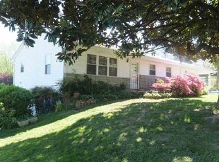 1371 Wallace St, Newport, TN 37821