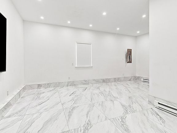 5th image of 412 Birmingham Ave