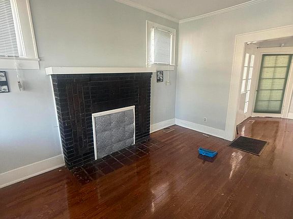 2nd image of 1707 Bennett Ave