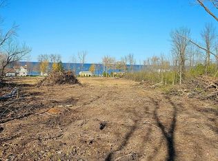 Sun N Surf Dr #3, Luxemburg, WI 54217
