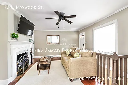 2203 Maywood St Photo 1