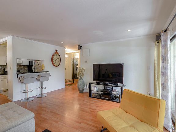 5th image of 3222 Glendora Dr APT 108