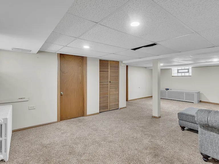 228 W Grove St #1 — Photo 18