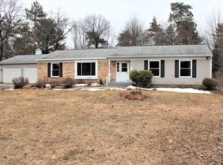 915 Stonebridge Rd, Kronenwetter, WI 54455