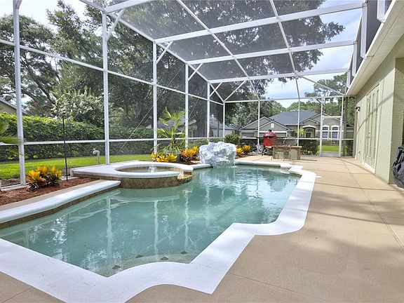 3rd image of 700 Hupa Ct