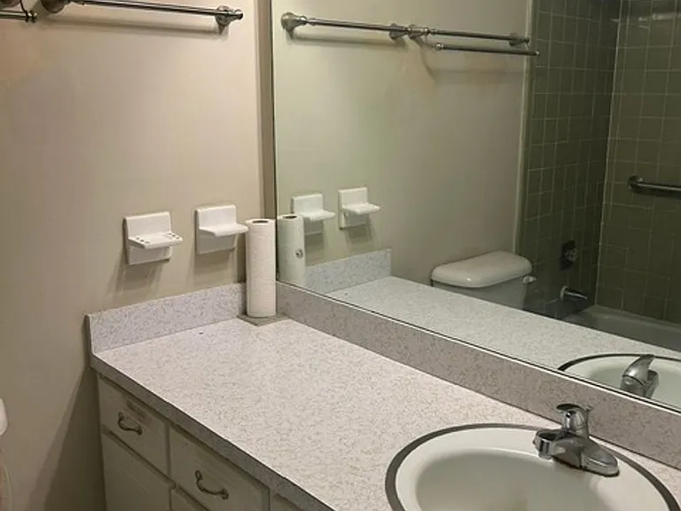 1441 Autumnridge Dr — Photo 10