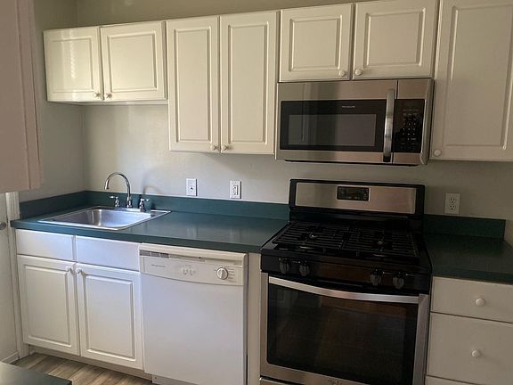 4th image of 1708 Northwest Blvd