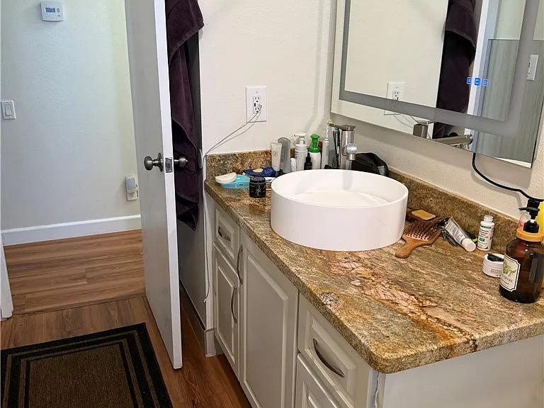 910 Orangewood Dr — Photo 20