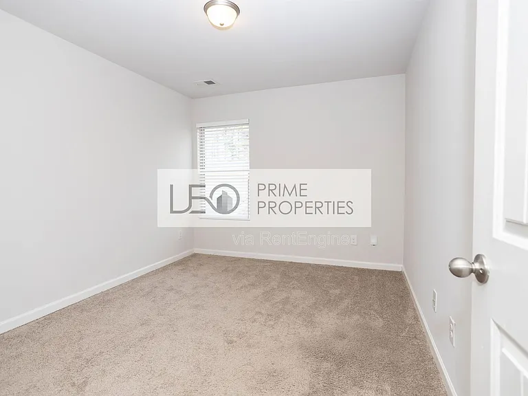 156 Daisy Cir — Photo 14