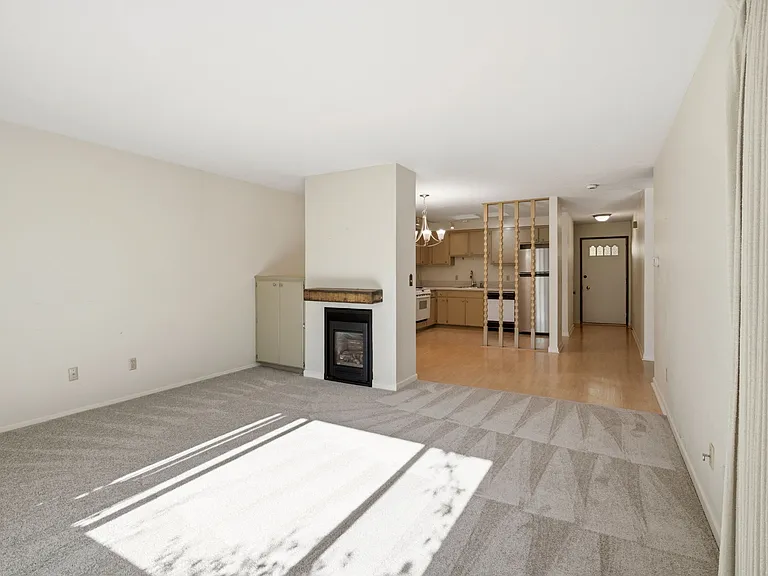 336 SE 50th Ave #1 — Photo 11