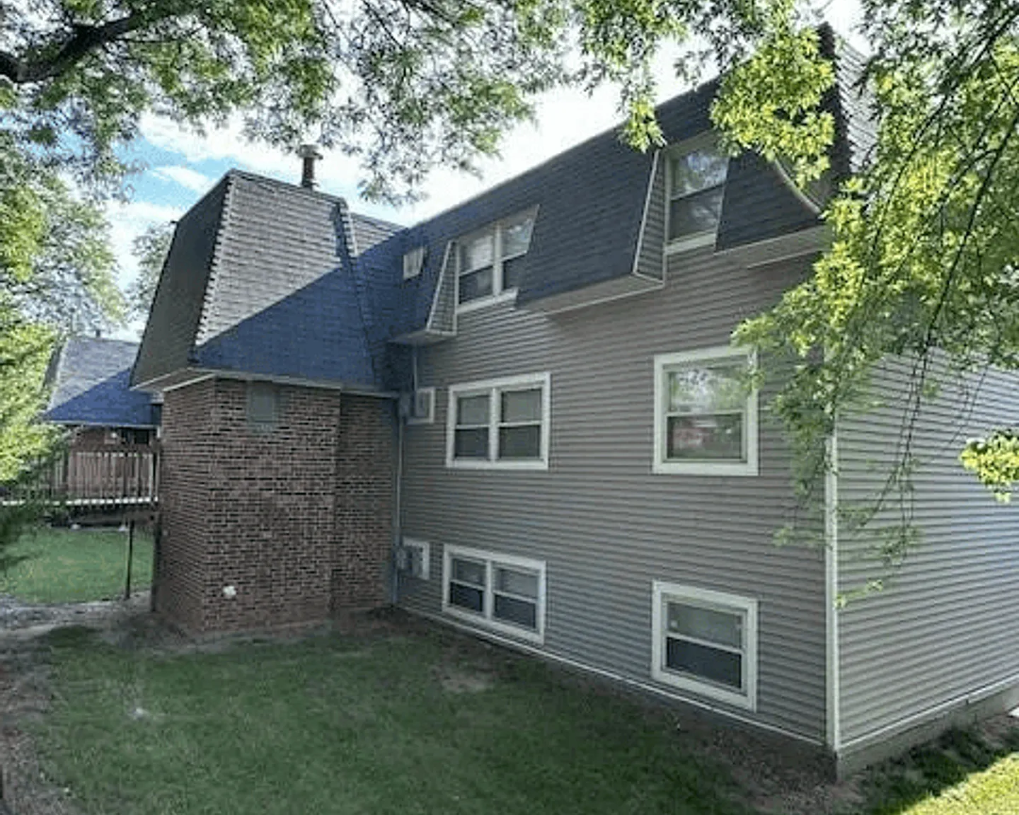 Southview Apartments — Photo 2