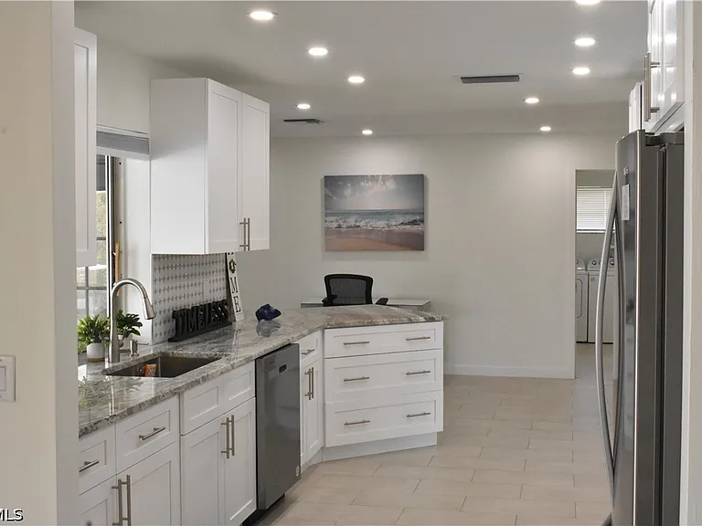 4135 Coronado Pkwy — Photo 8