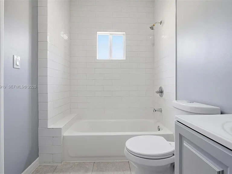 1743 SW 17th St #1 — Photo 21
