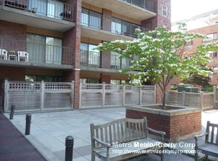 71 Centre St #5C, Brookline, MA 02446