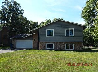 1052 120th Ave NW, Coon Rapids, MN 55448