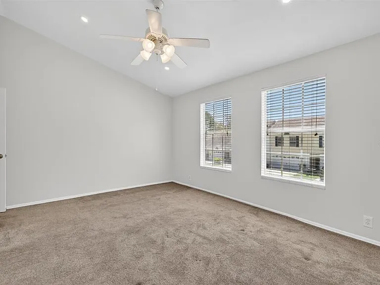 658 Green Valley Rd #B3 — Photo 10