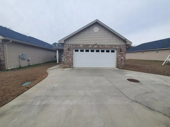 145 Cody Dr, Enterprise, AL 36330