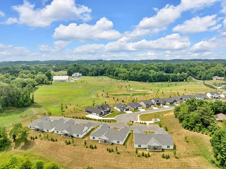 Wilson Knob View Condominiums — Photo 33