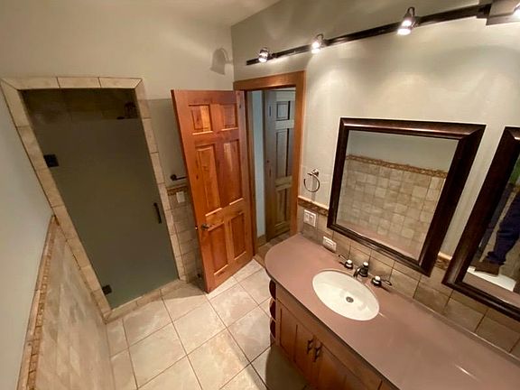 Guest bath with walk in shower