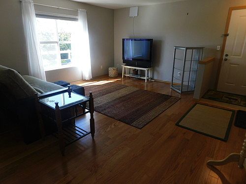 5th image of 1652 25th Pl NE Unit 203