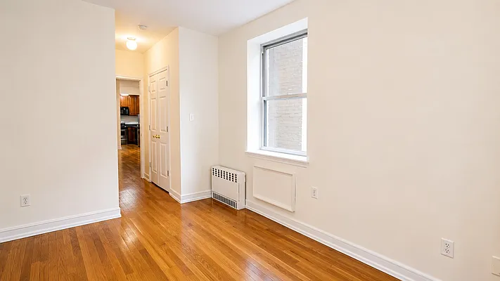 Bedroom, photo 2