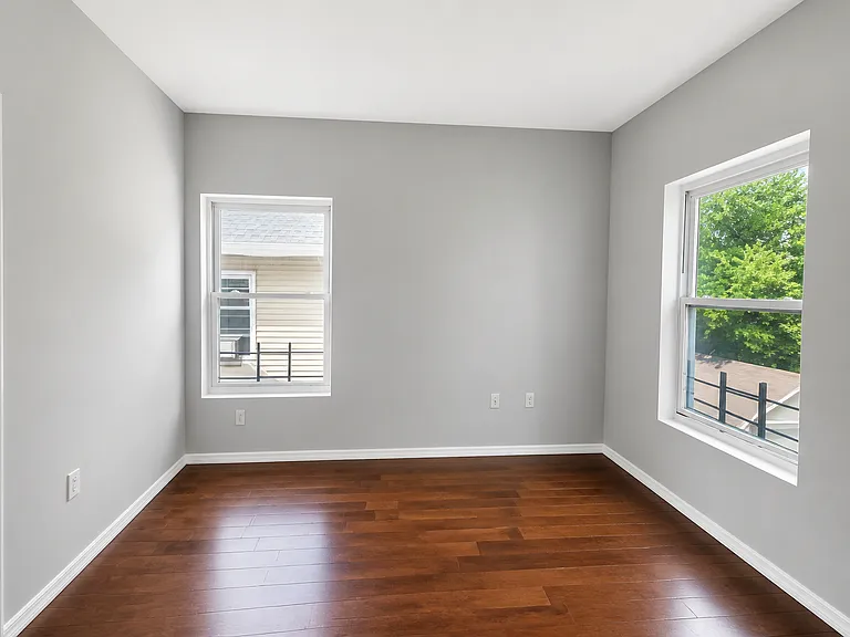 406 Park Ave #4A — Photo 4