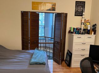 5716 Howe St, Pittsburgh, PA 15232