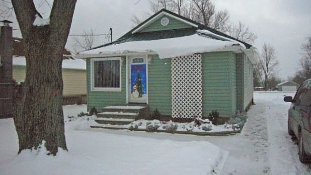 1st image of 608 Bon Air Ave