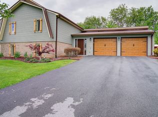 123 Tangency Dr, Johnson City, TN 37601