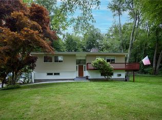 6 Bonny Dr, Somers, NY 10589