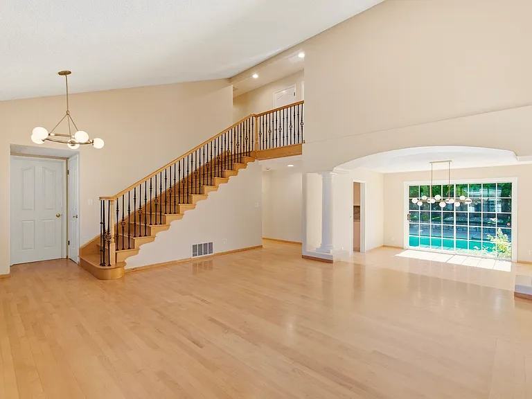 7175 Cahen Dr — Photo 7