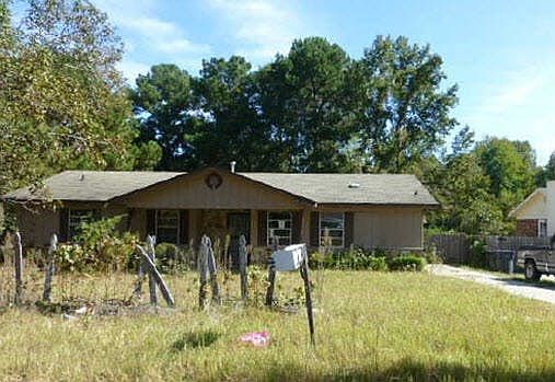 3rd image of 3472 Postell Dr