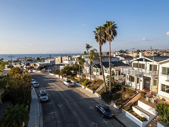 4th image of 2136 Monterey Blvd