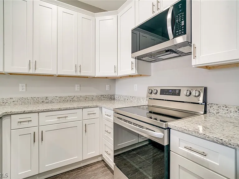 809 Agnes Ave — Photo 9
