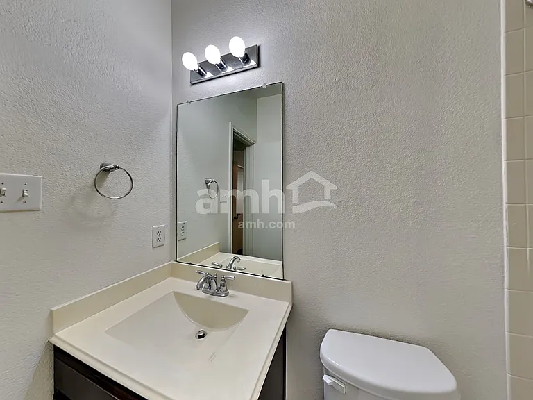 10016 Sterling Place Dr — Photo 17