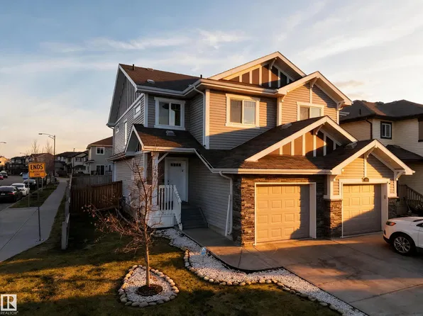 1403 26th Ave NW, Edmonton, AB T6T 0W1