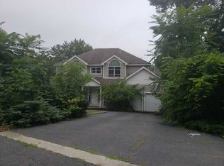 1102 High St, Port Jefferson, NY 11777